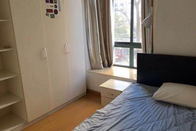 ECNU2 bright rooms Jiang su2/11 Zhongshan park2/3/4