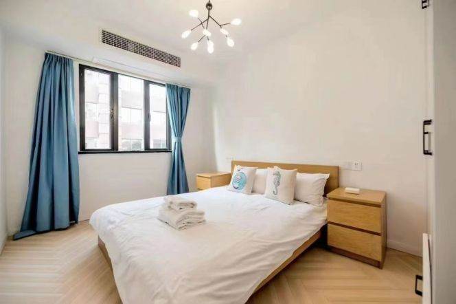 Spacious 3br with Outdoor Balcony near Line 9/12 Jiashan Road St.