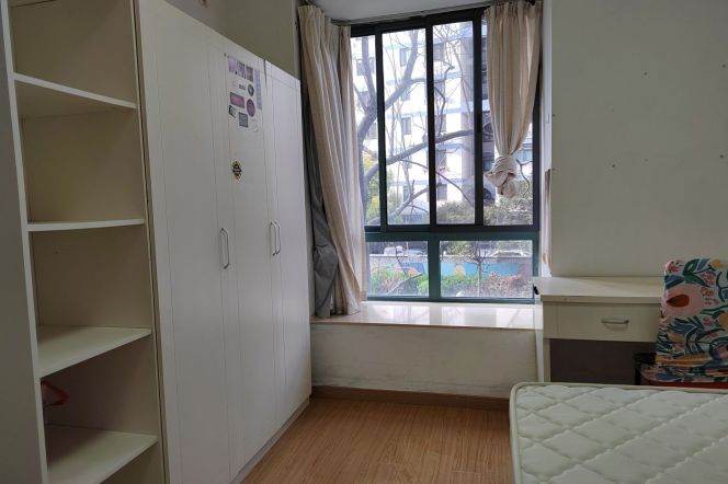 ECNU2 bright rooms Jiang su2/11 Zhongshan park2/3/4