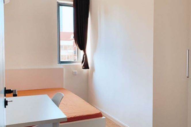 Cozy room near West Nanjing rd, close to ECNU, international roommates 