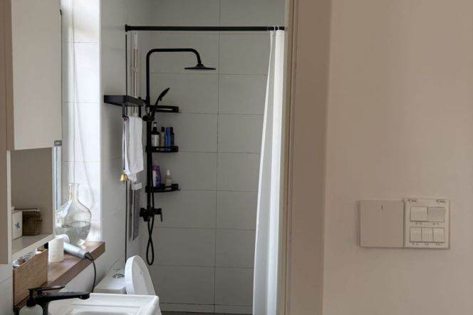 Decent 1br Apt MTR SH library 