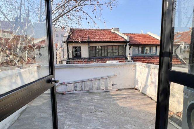 Nanchang Rd. Unique 2BR 2bath w. Outdoor Terrace 