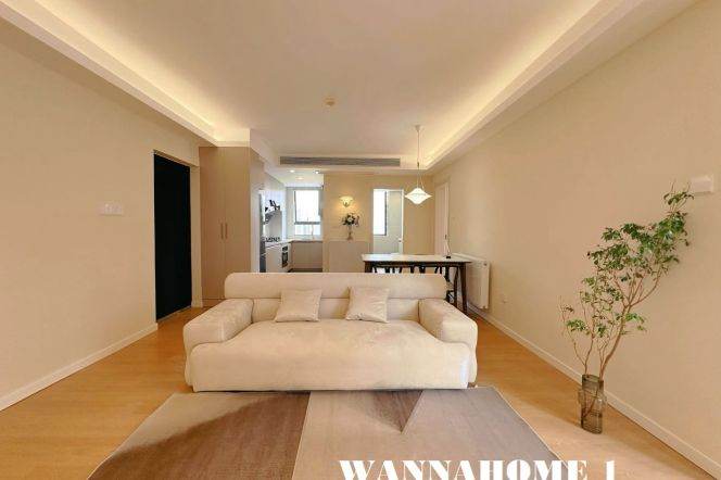 Spacious&Bright&Modern Elevator 2Bdrs 1Bath Apt+L14 Wu Ding Rd Metro+Large Balcony