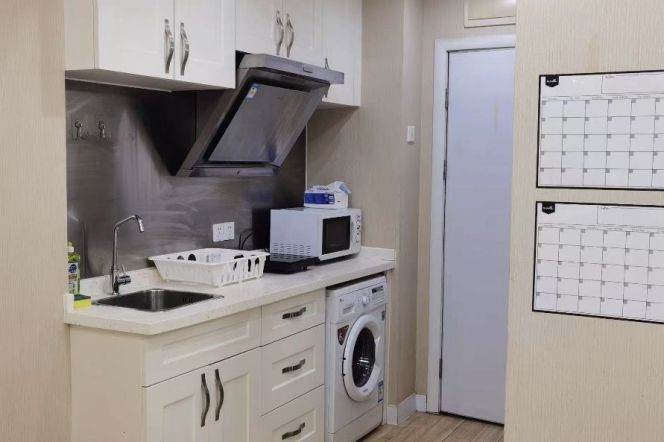 1Studio near line 7 and Shanghai Uni can long and short term lease