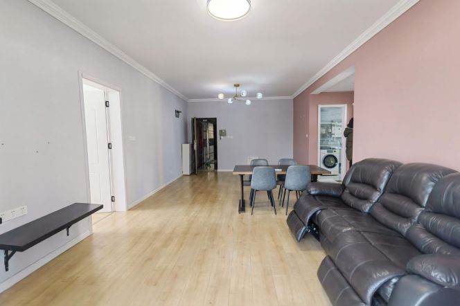 Spacious & Bright 2 br easy to DaPuQiao + West Bund(XuHui) L 9 + L 4