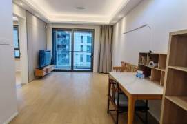 Good layout 1 br with big balcony near NYU shanghai. L6/8/11 Oriental sports center st.