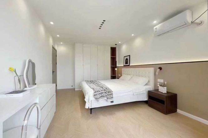 Pudong area/spacious 3br baths/high floor/nice location,Lancun rd@L4/6