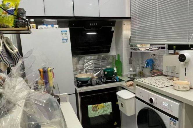 Bright 1Br/1Lr/1Bt apt nr South shanxi rd,M1/10/12