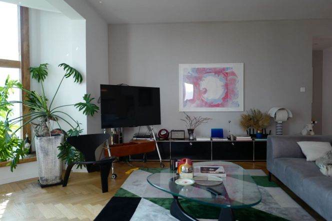 modern 3brs floor heating modern furniture near An fu road ,wu kang road line 1,7 