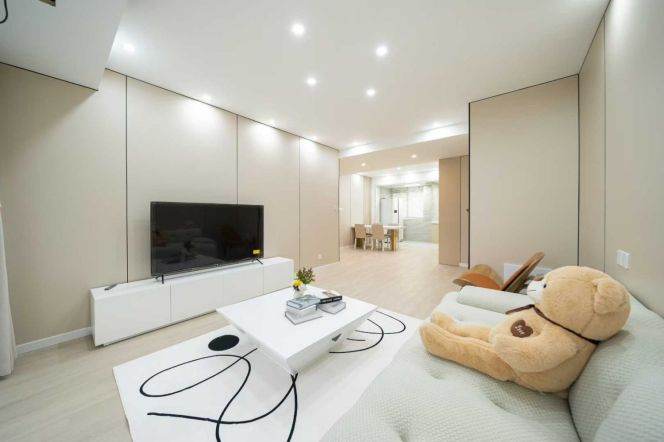 Sun-Filled Modern 2BR 2BA Apt in Premier Century Park Garden Community