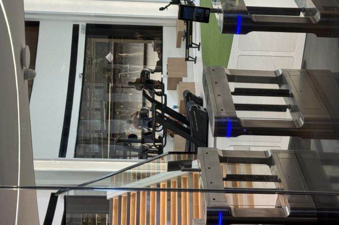 Modern 2br with floor  heating in Zhong Shan park