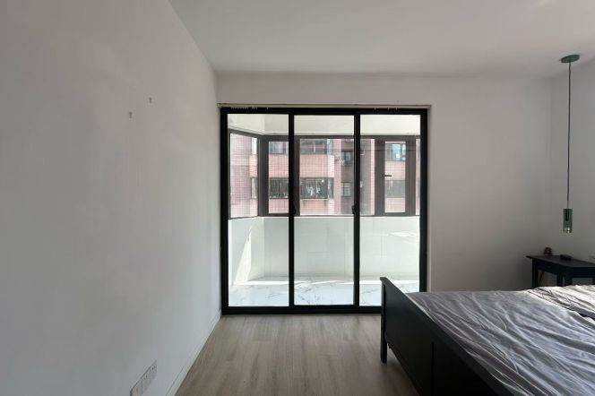 Comfy High Rise 2BR@ W. Jianguo Rd. Near line 9/12 