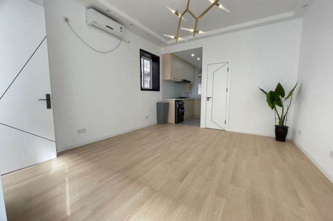 Beautiful garden house@2brs on West Jian'guo Road