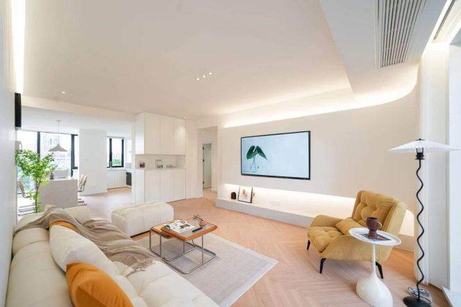 Cozy&Bright 3Br+Balcony with nice view @ L9/14