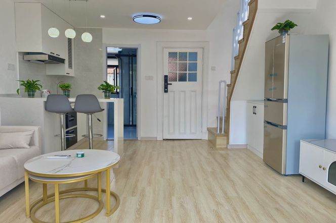 Cozy 1BR in Xuhui Sycamore Area | Near Changshu Rd Metro