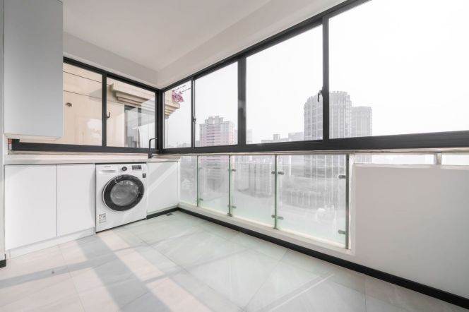 Simple Style 4Brm With Floor Heating Near Line 4 Luban Rd