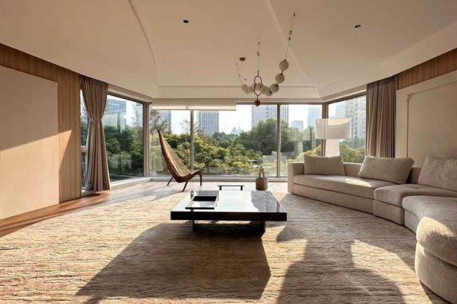 Shimao Riviera Garden Spacious bright 4br/3bt@Shangcheng rd Lujiazui 313sqm 