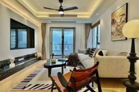 Modern 2brs with balcony and floor heating in Jing an temple area,