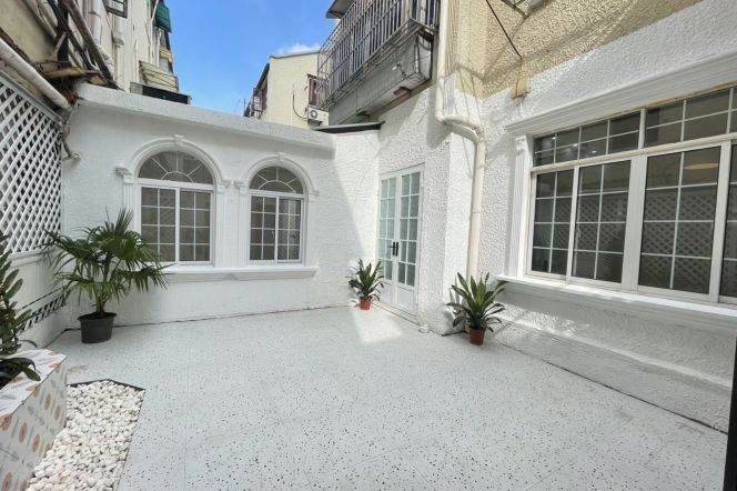 Beautiful garden house@2brs on West Jian'guo Road