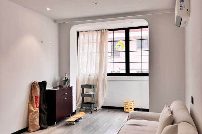 1Bdr 1bath Apt/ Modern&Clean /L10/11 Jiaotong Uni./Tai’an Rd/stairs