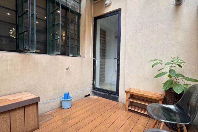 1BR-Xinle Road-5 minutes away; Lines 1/10/12-Shaanxi South Road