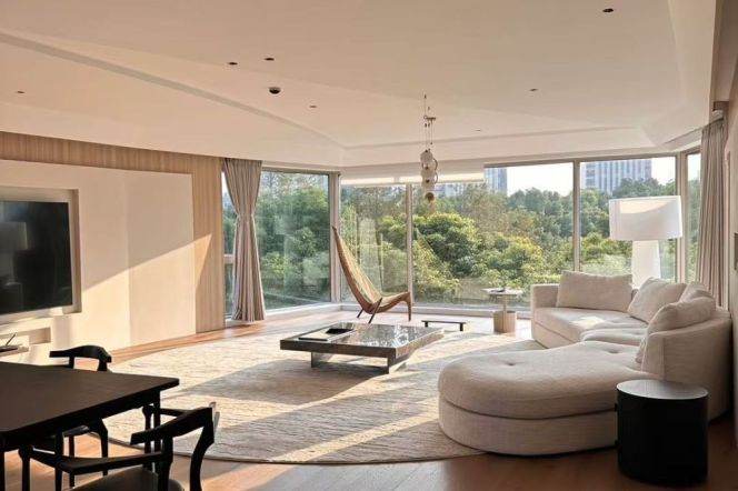 Shimao Riviera Garden Spacious bright 4br/3bt@Shangcheng rd Lujiazui 313sqm 