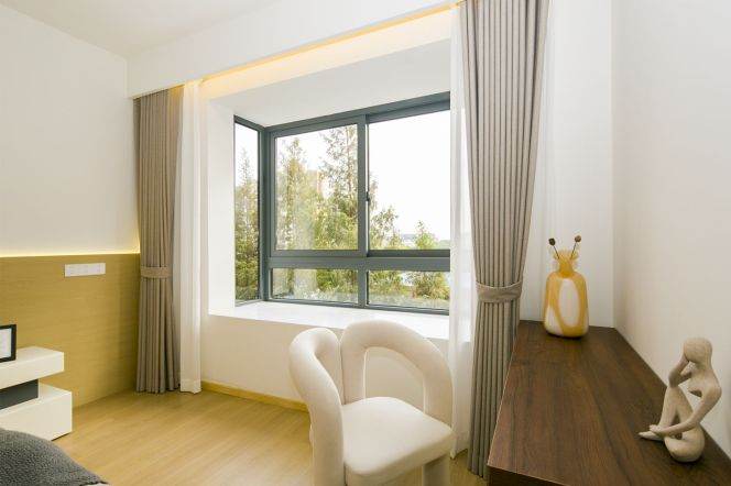 Expansive 3BR High-Floor Residence at Yanlord Garden Phase III | Stunning Views & Floor Heating