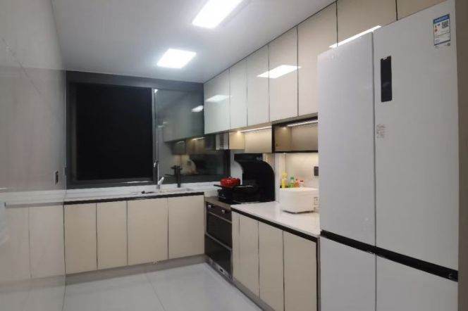 shuicheng rd elevator 3BR/big living room@L10/2