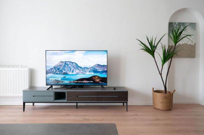 Expansive 2BR High-Floor Residence | 121sqm Near Shanghai Stadium | Xuhui District