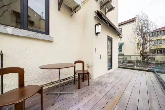 Fresh&Modern 1+1BR Old Apt w/Terrace on Yueyang Rd