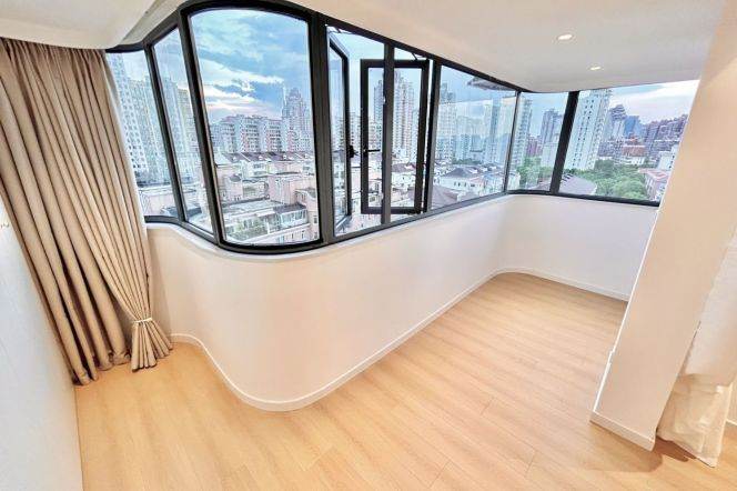 Charming 2bedrooms elevator Apt+heating+central AC+oven@Zhongshan Park