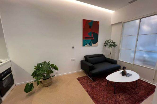  Modern 1br old house with Floor heating @Jing'an Line 7/13 