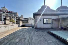 4 Brs, 2 Baths with Private Terrace, Floor Heating, Central ac, 220 sqm @ Middle Huaihai metro L13