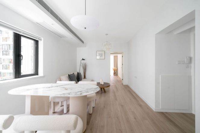 West Nanjing Rd Station 1Br with Open Balcony Line2/12/13