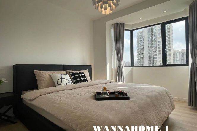 Spacious&Bright&Modern 2Bdrs 1Bath Apt+L7 Chang Ping Rd+Open Balcony+Awesome View 