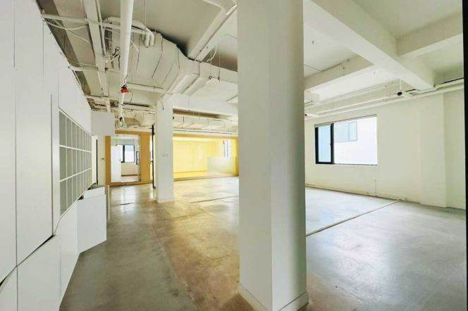 Bright office near JiangSu RD M2/11