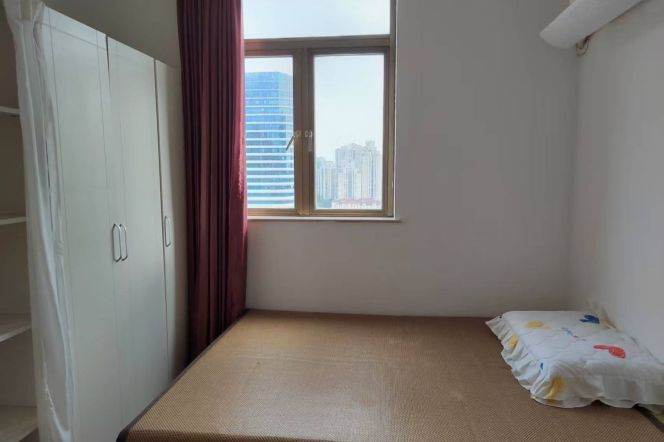 Cozy bright centre room Jiang su lu2/11 Zhongshan park 2/3/4 ECNU