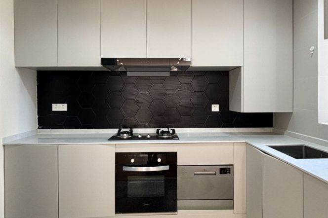  Modern 2+1br with wall heating nr Xintiandi CBD    M10&13   