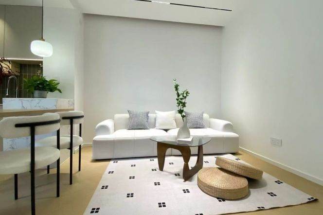 Super nice compound Top Of City modern cozy 1 br 15.8K M2/12/13 Nanjing (W) Rd.