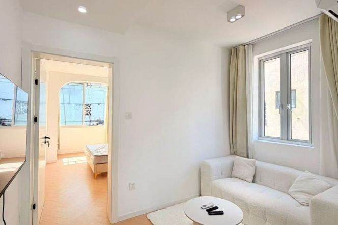 1 br near L1/L10/L12 south shaanxi rd station
