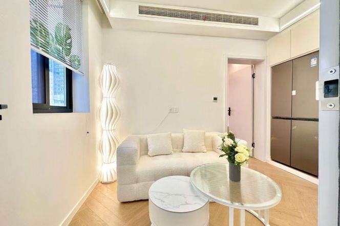 Bright 1Br/1Lr/1Bt apt nr Hongqiao rd,M3/4/10