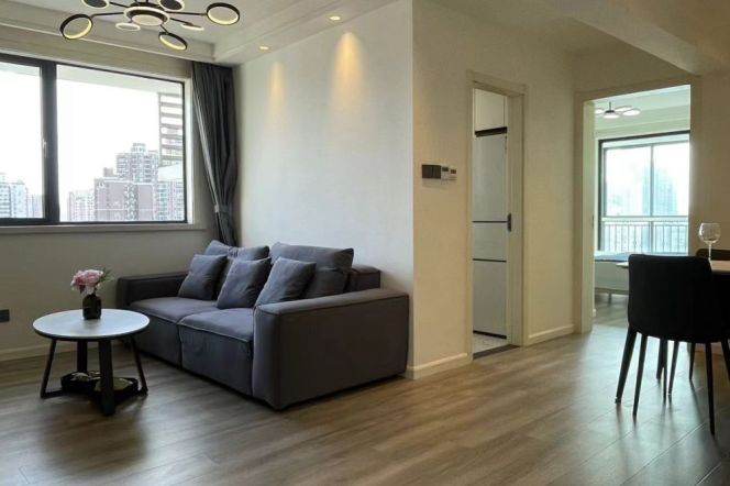 Spacious&Bright&Modern 1Bdr 1Bath Apt+L14 Wu Ding Rd Metro+Good View+Many Windows