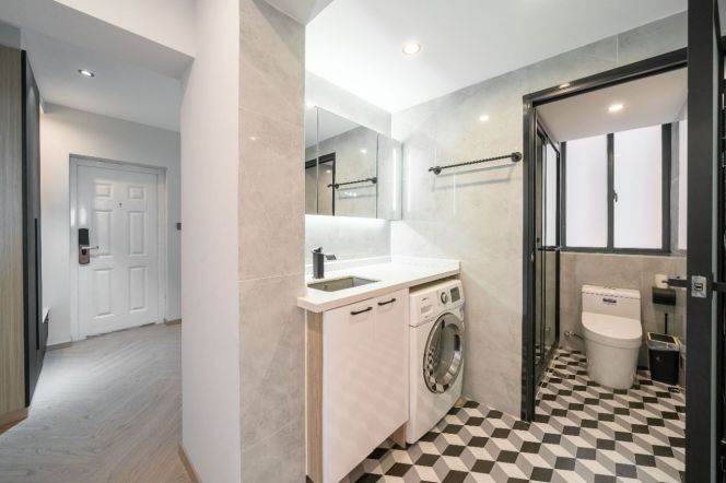 2 Brs, 1 Living room with Floor Heating/Central ac/Oven, 130 sqm @ South Xizang metro L8