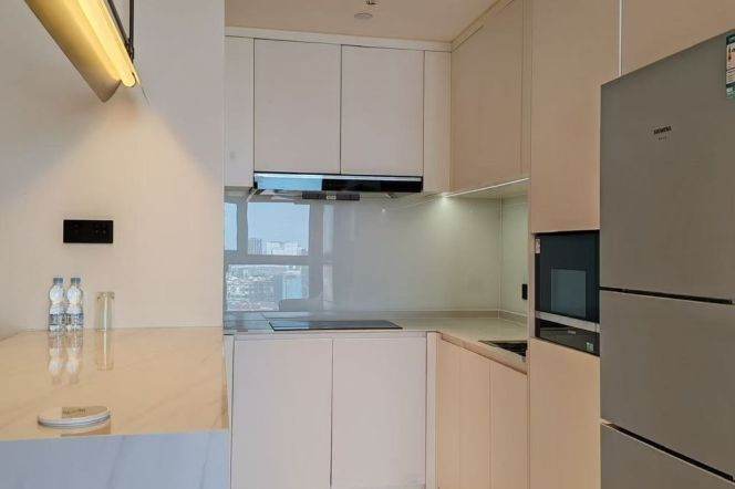 Jingan 1-bedroom 1-living room apartment with independent walk-in closet 