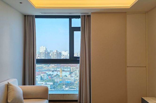 Jingan 1-bedroom 1-living room apartment with independent walk-in closet 