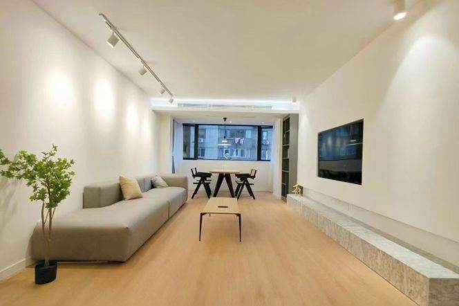 Just renovated brand new 3 br with big oven dish washer nice modern decoration M13/14 