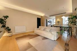 Spacious large 2 br Ideal price 14K modern decoration M2/7/14 Jing'an Temple 