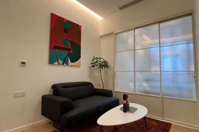  Modern 1br old house with Floor heating @Jing'an Line 7/13 