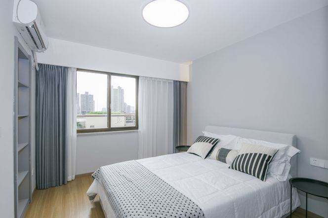 Modern 1BR at One Park Residence | High-Floor with City Views | Prime Jing'an Location