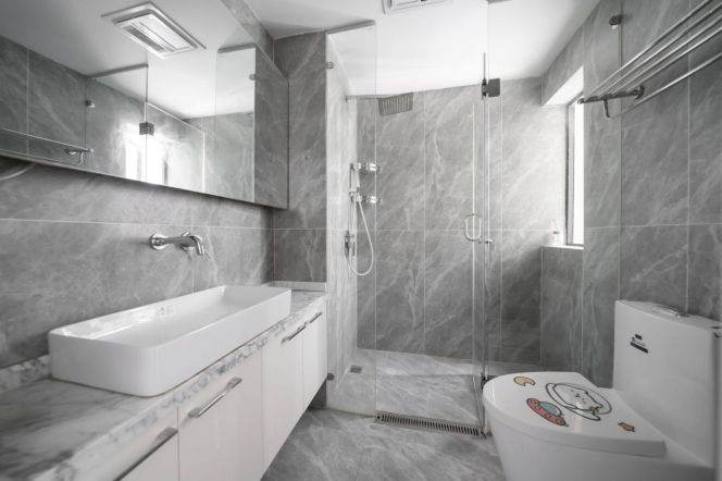 Expansive 2BR High-Floor Residence | 121sqm Near Shanghai Stadium | Xuhui District